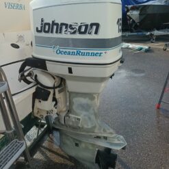 moteur v6 2 temps JOHNSON OCEAN RUNNER 150cv